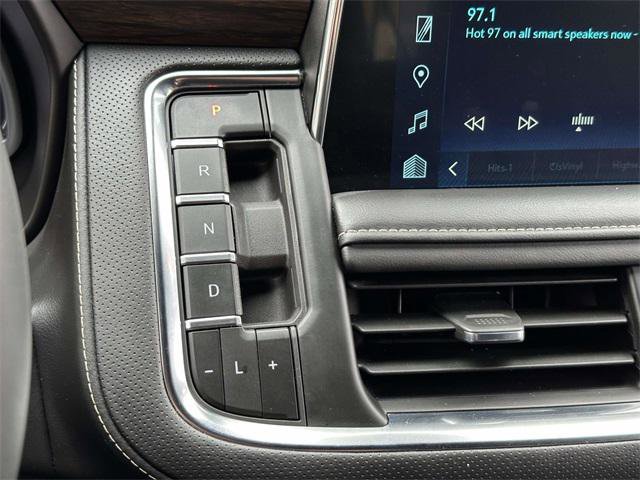 Used 2024 Chevrolet Suburban Premier w/ Premium Package 2 image 27