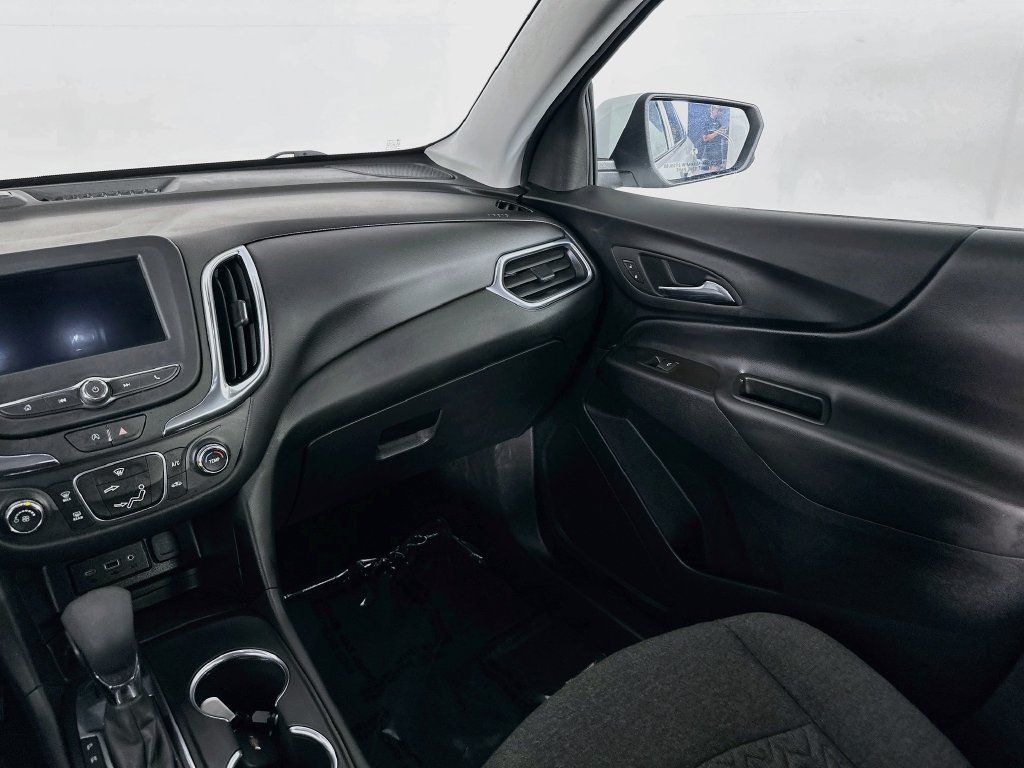 Used 2023 Chevrolet Equinox LT AWD/4WD image 30