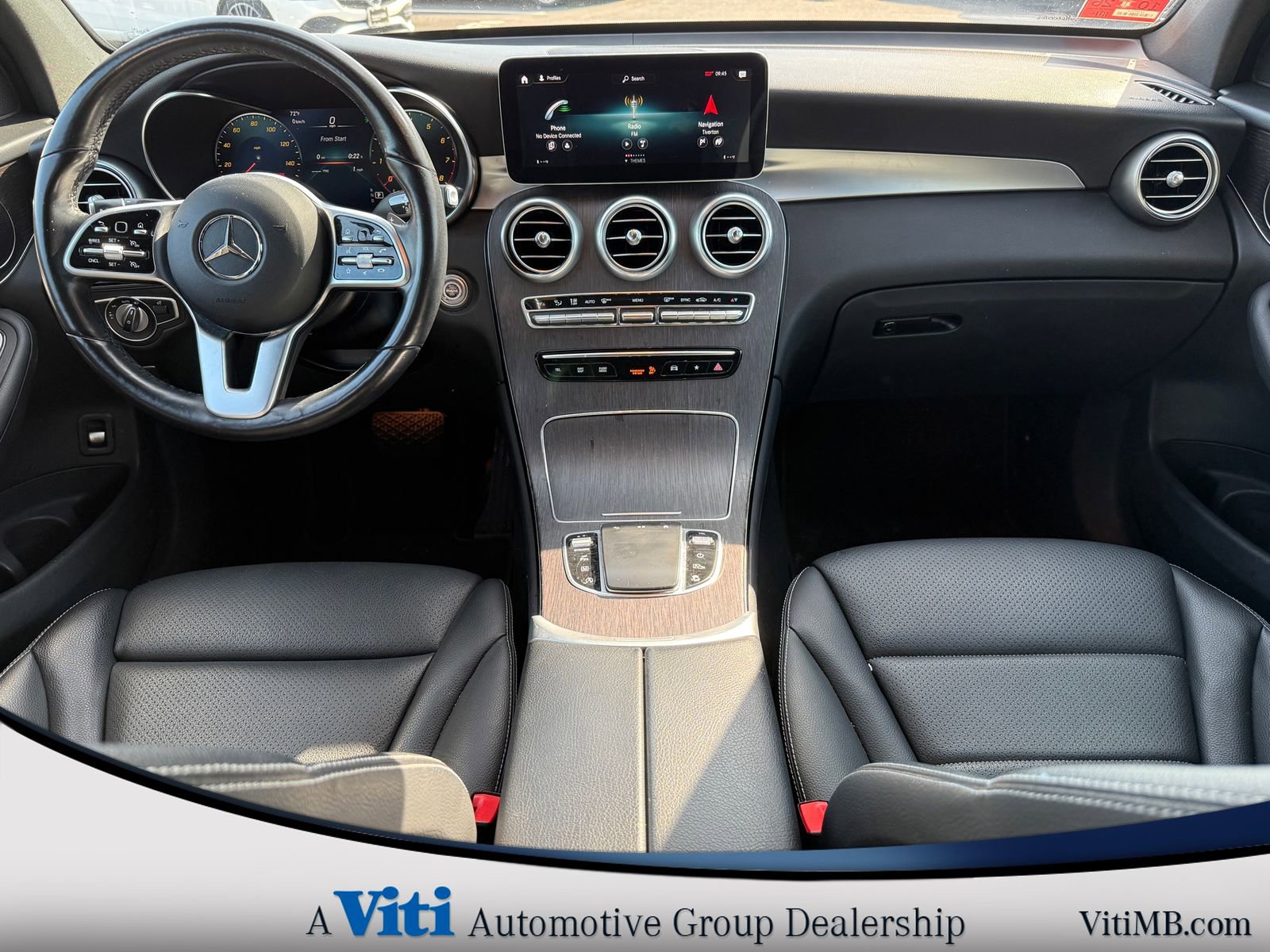 Used 2022 Mercedes-Benz GLC 300 4MATIC image 2