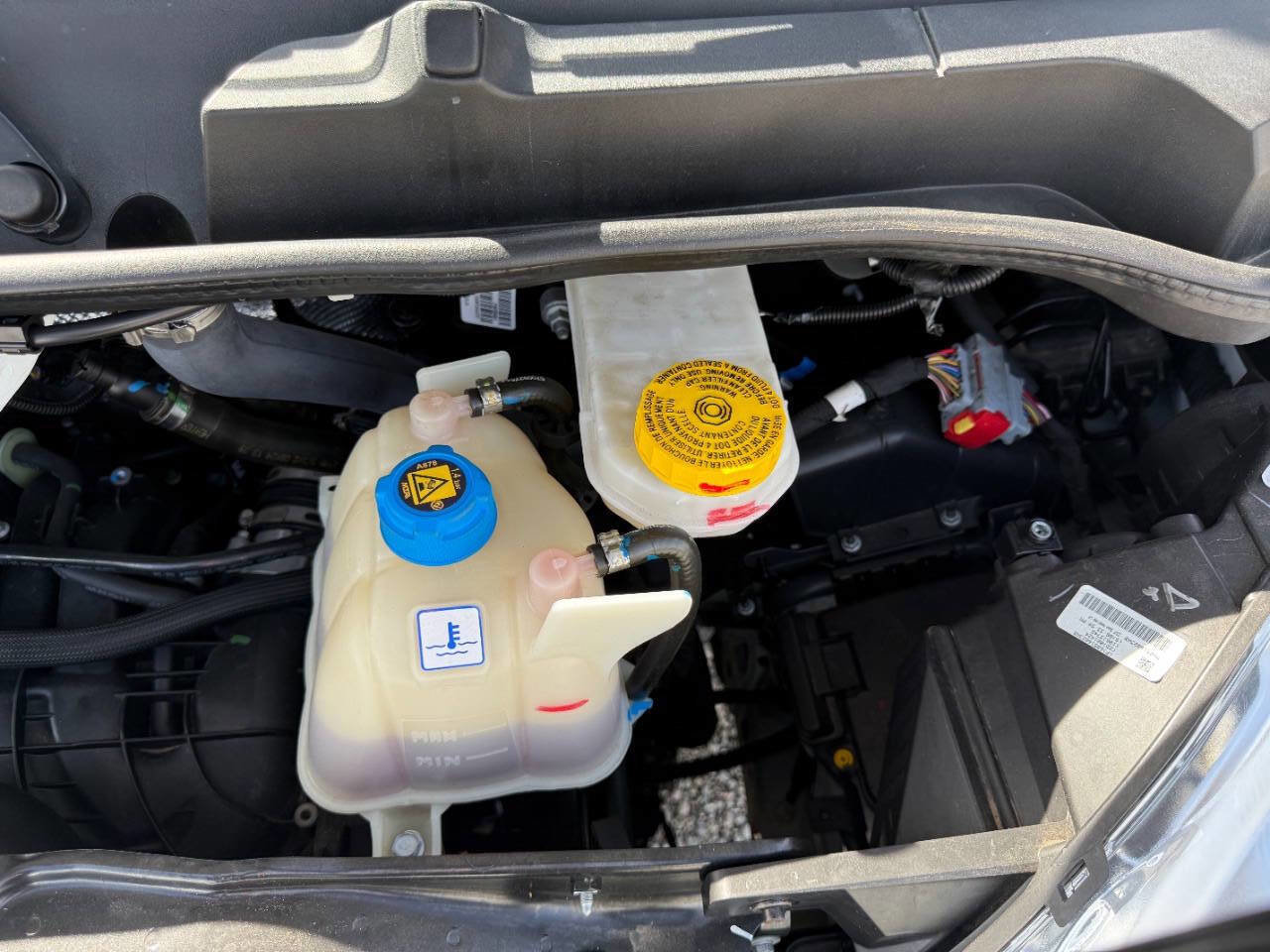 Used 2025 RAM ProMaster 2500 w/ Convenience Group image 12