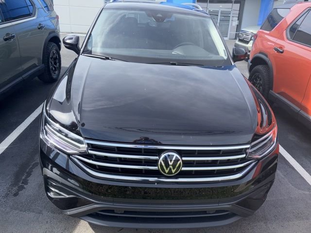 Used 2022 Volkswagen Tiguan SE image 4