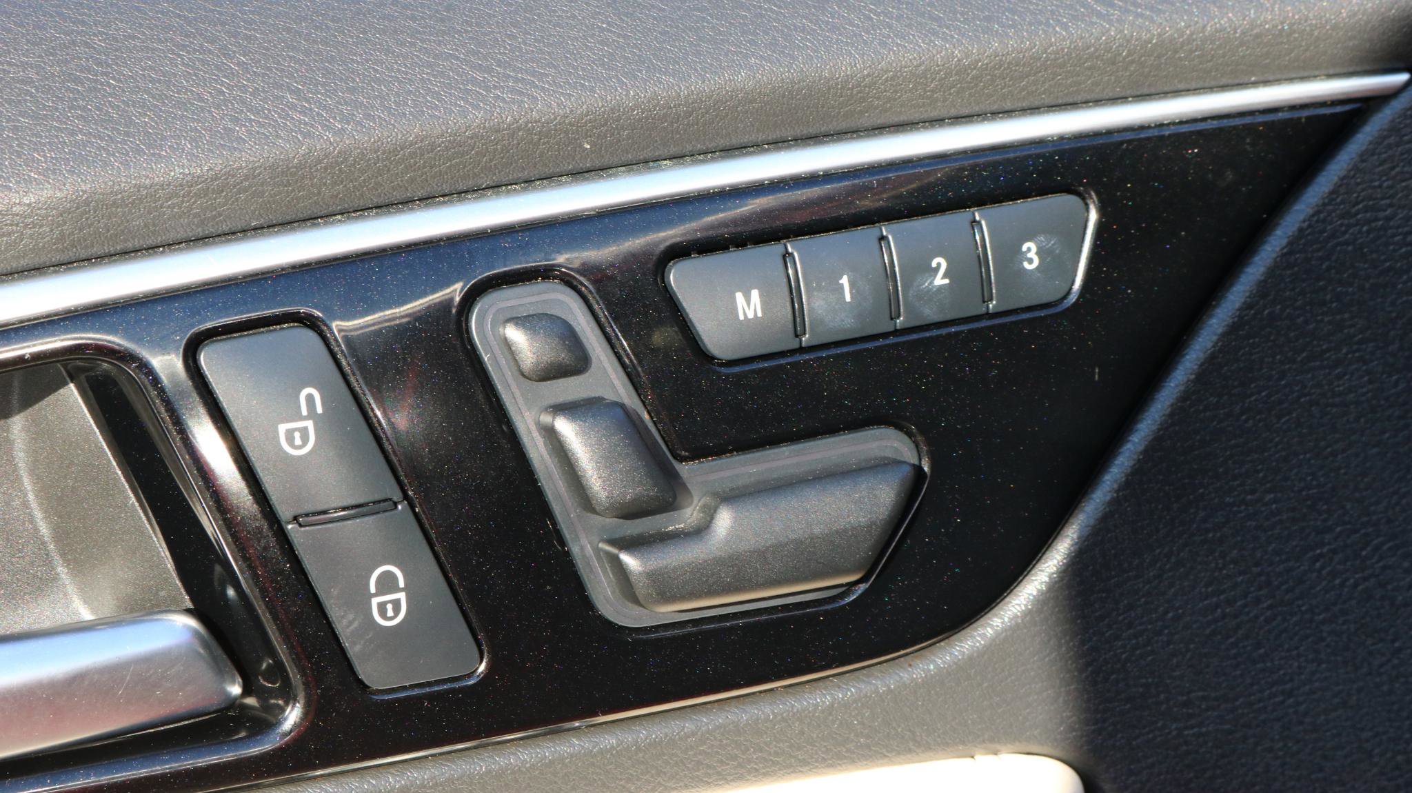 Used 2019 INFINITI QX30 image 13