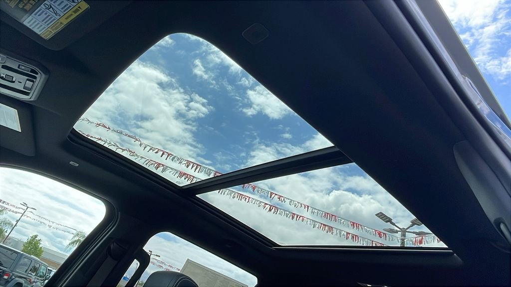 New 2026 Toyota Tundra Limited AWD/4WD image 28