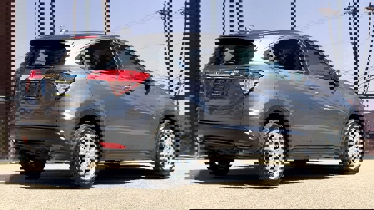 Used 2016 Honda HR-V LX image 17