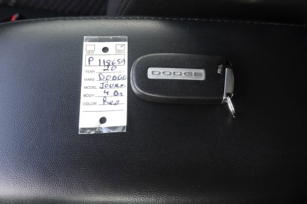 Used 2020 Dodge Journey SE FWD image 32