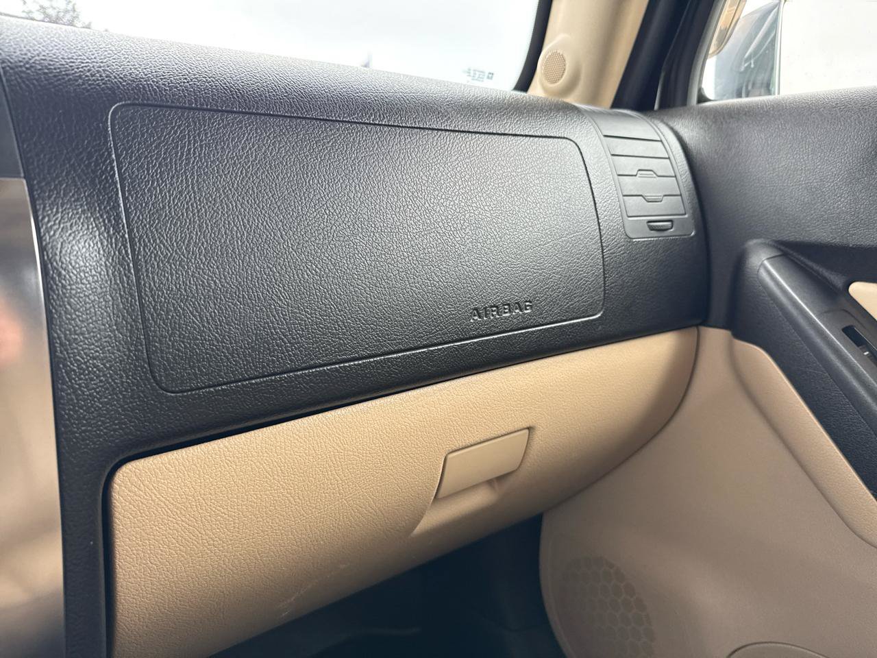 Used 2009 HUMMER H3T Luxury AWD/4WD image 18