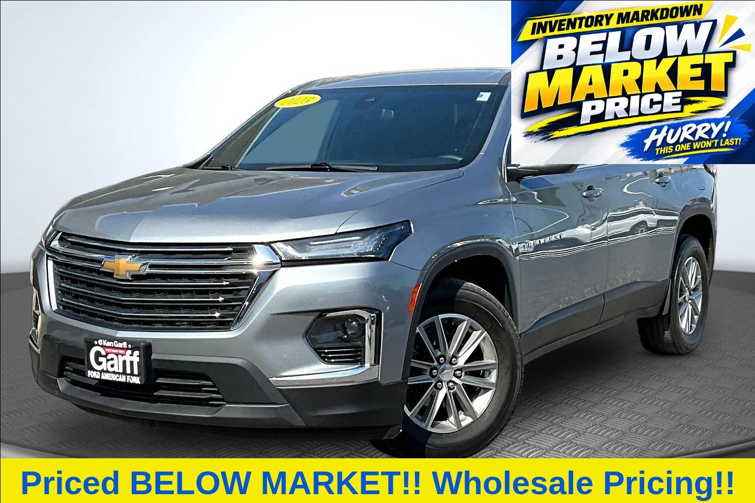 Used 2023 Chevrolet Traverse LT