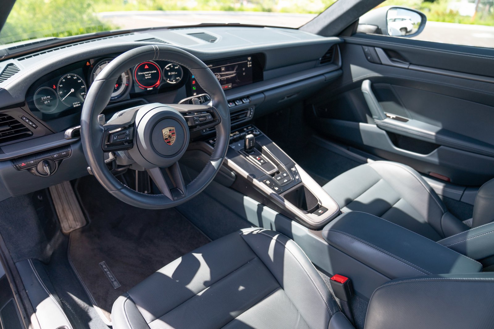 Certified 2024 Porsche 911 Carrera RWD image 4