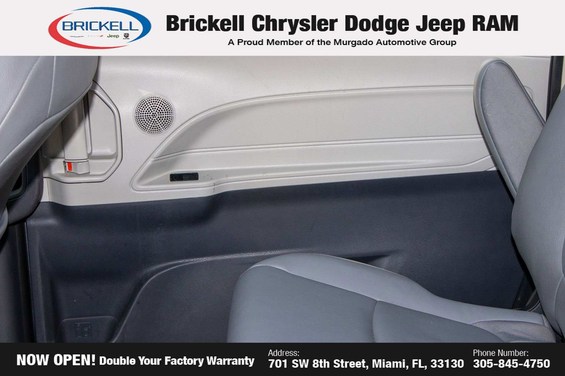 Used 2024 Toyota Sienna XLE FWD image 11