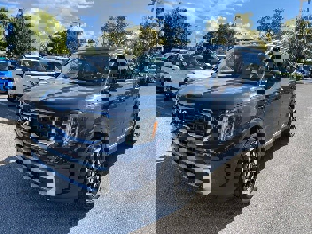 Used 2024 Kia Telluride S w/ S Sunroof Package image 2