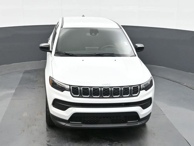 Used 2025 Jeep Compass Sport image 32