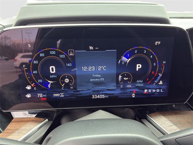 Certified 2025 Chevrolet Suburban High Country w/ Sun And Tow Package image 12