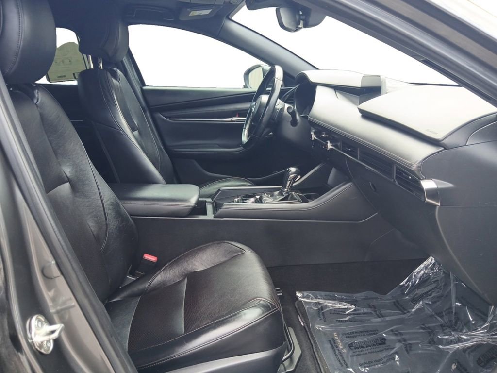 Used 2019 MAZDA MAZDA3 AWD Hatchback w/ Premium Pkg image 15