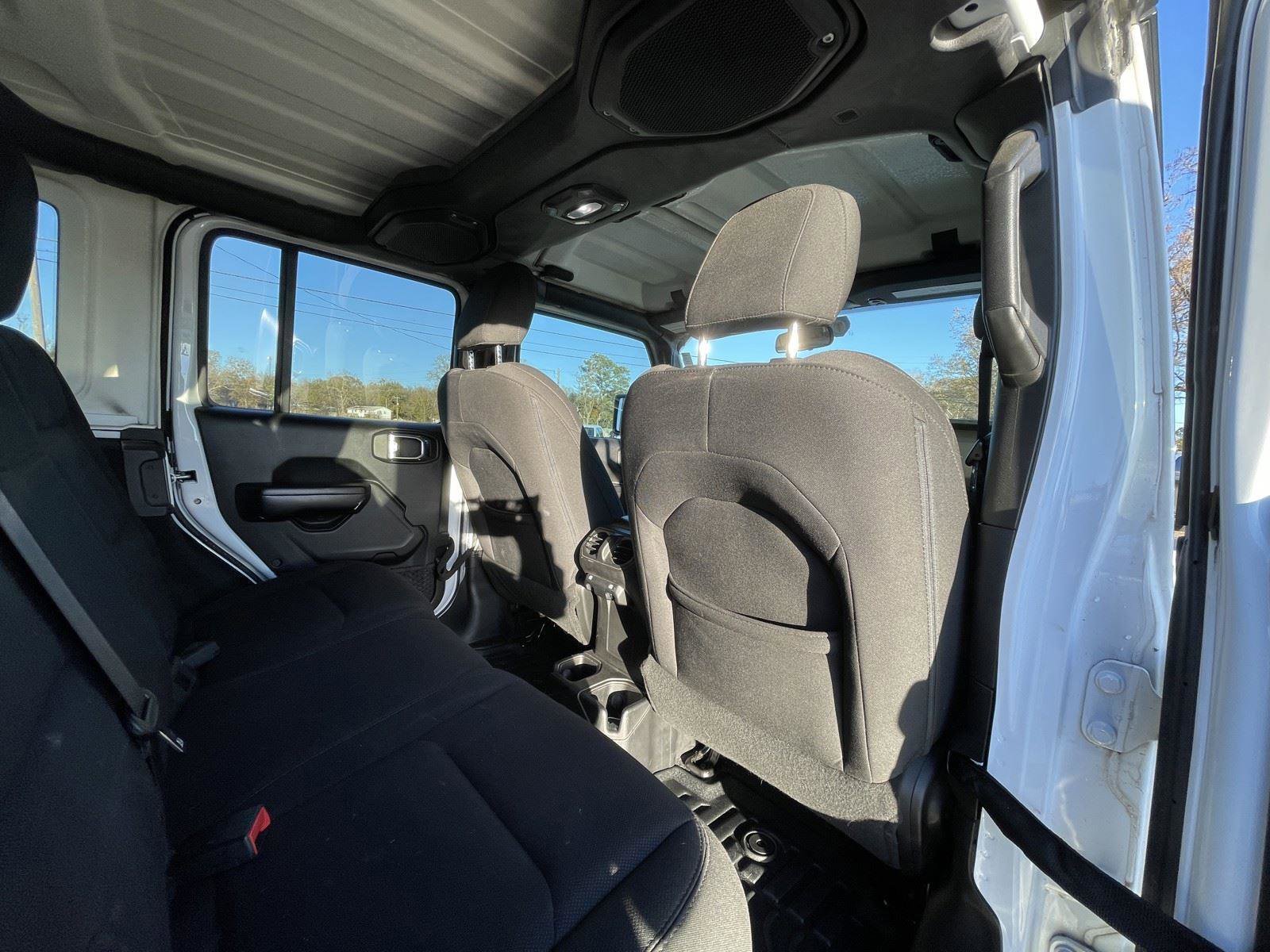 Used 2018 Jeep Wrangler Unlimited Sport S image 39