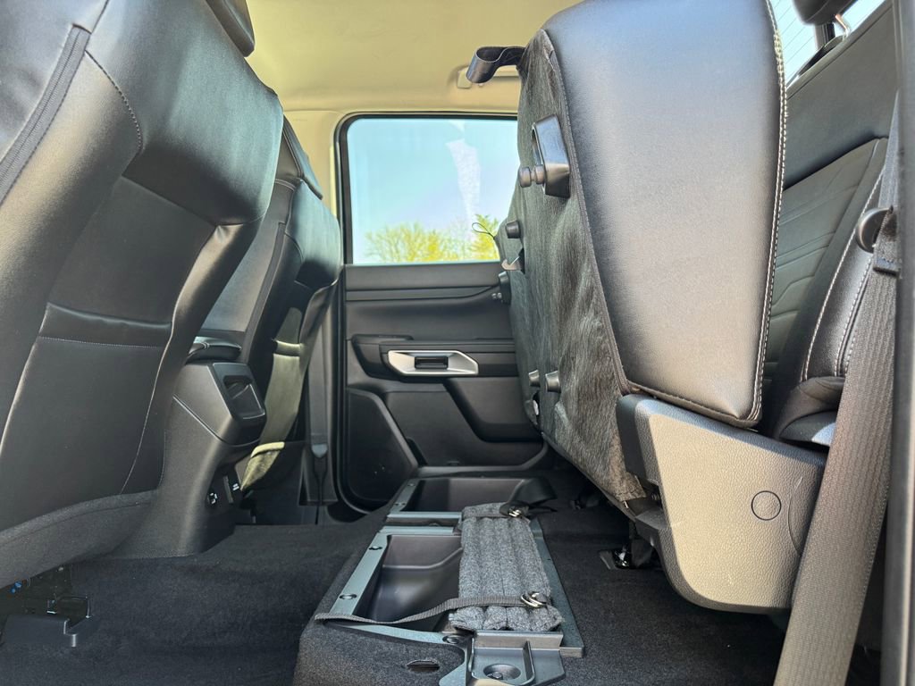 Used 2024 Ford Ranger Lariat w/ FX4 Off-Road Package AWD/4WD image 39