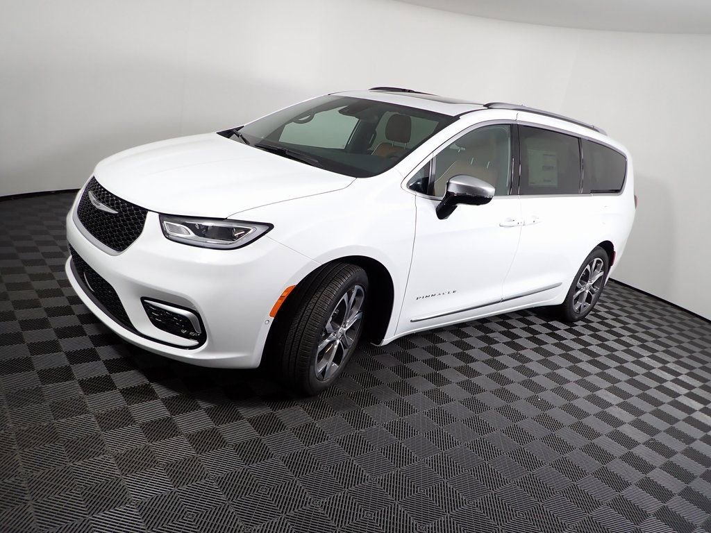 New 2026 Chrysler Pacifica Pinnacle image 14