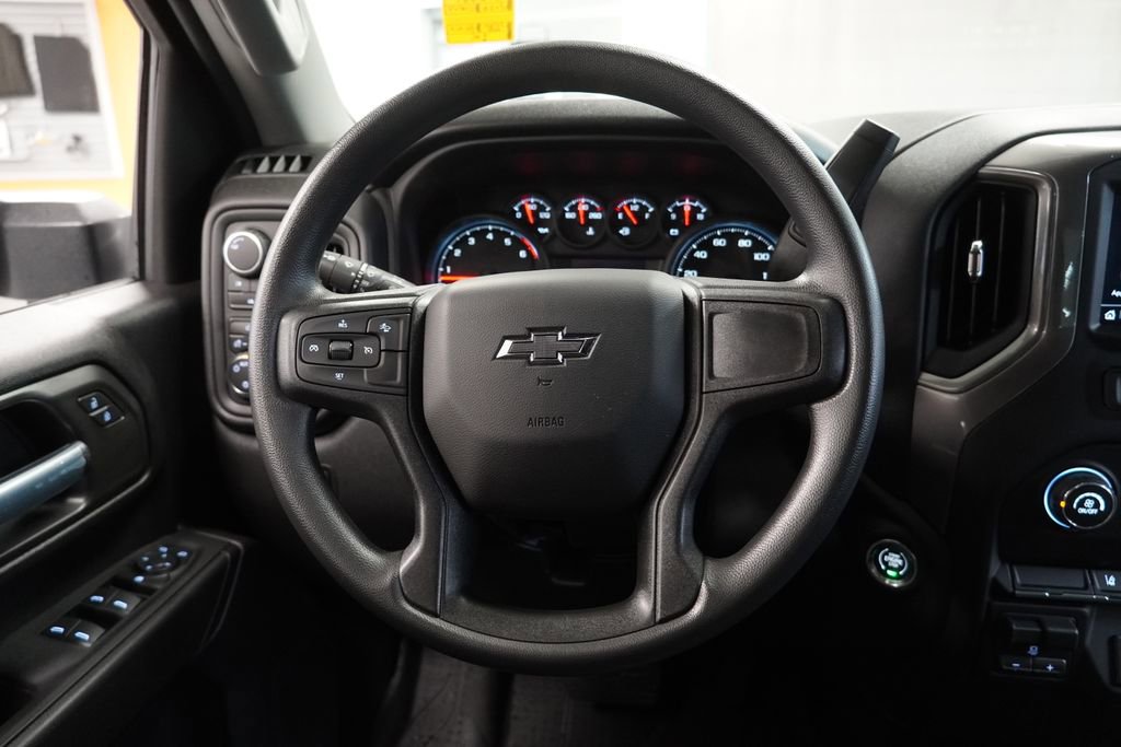 Used 2026 Chevrolet Silverado 2500 Custom w/ Custom Convenience Package image 17