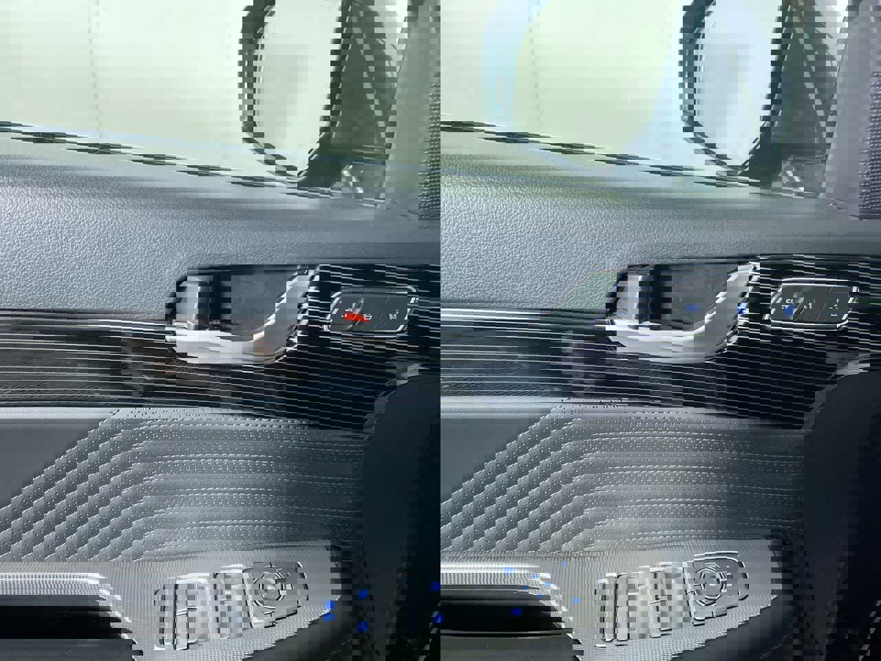 Used 2024 Hyundai Palisade Calligraphy image 19