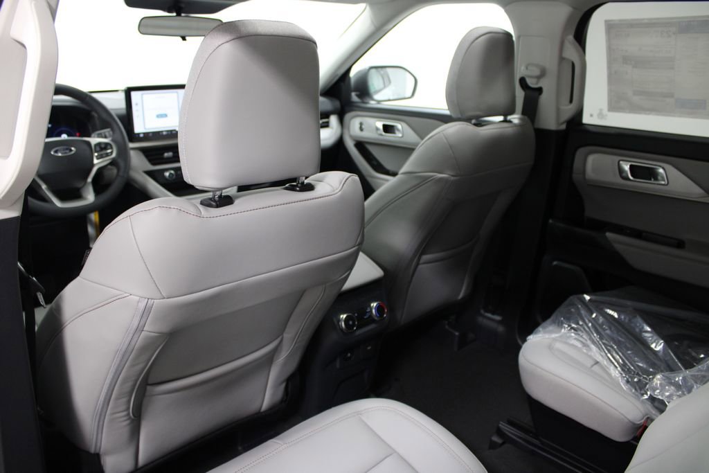 New 2026 Ford Explorer Active w/ Active Comfort Package AWD/4WD image 27