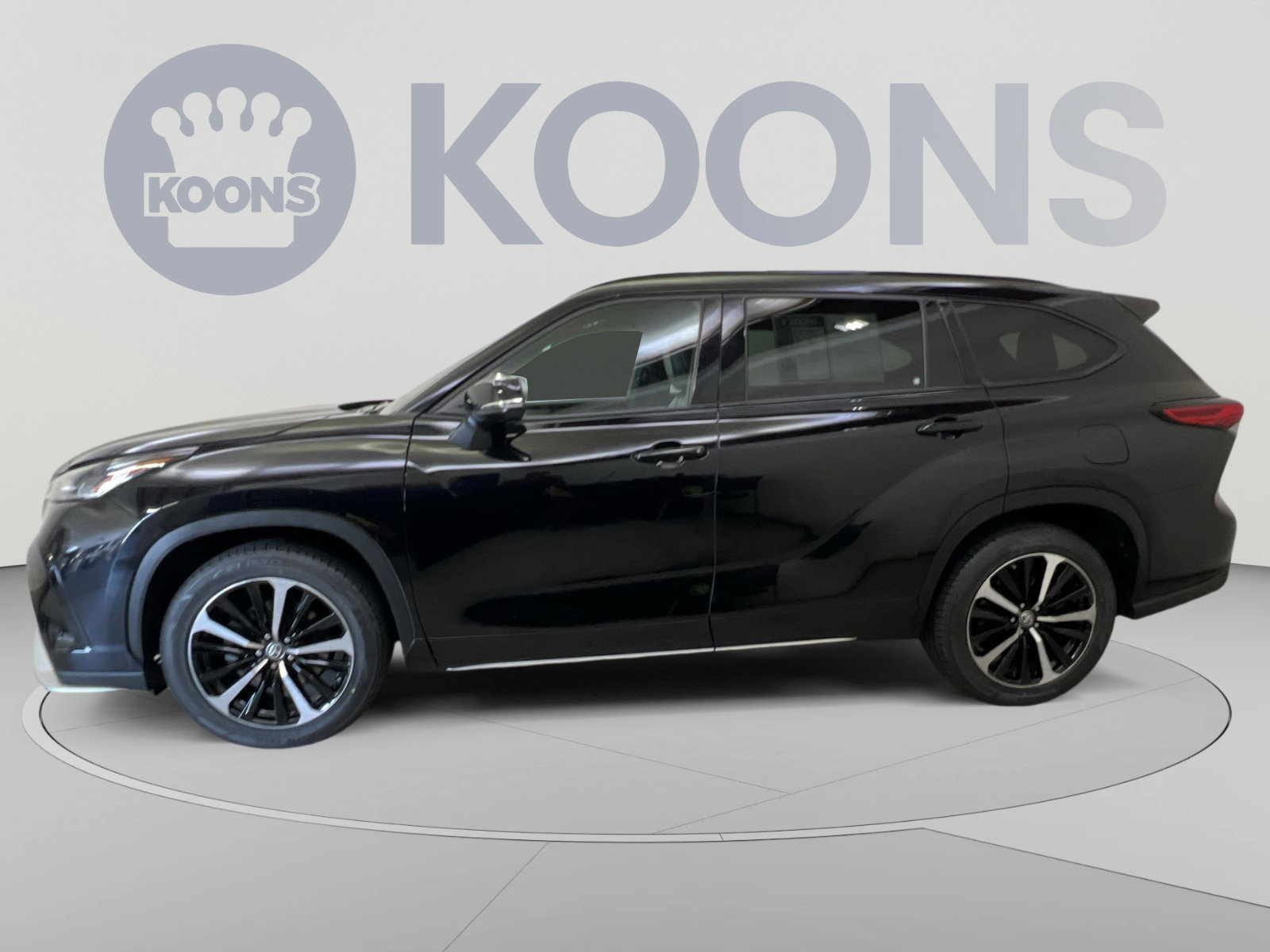 Used 2022 Toyota Highlander XSE AWD/4WD image 5