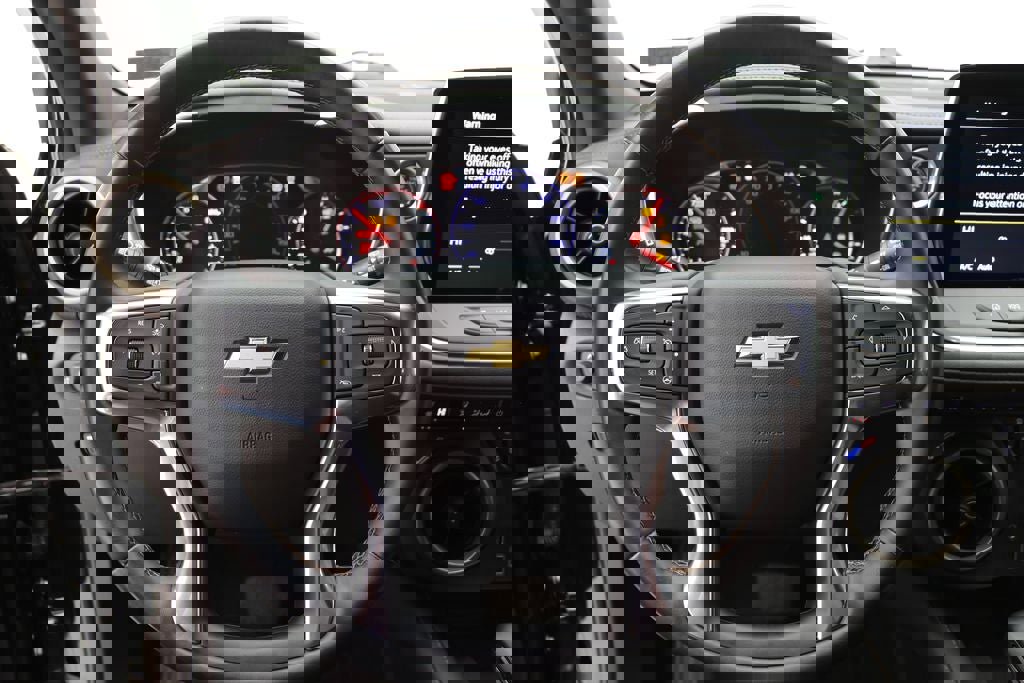 Used 2023 Chevrolet Blazer Premier w/ Enhanced Convenience Package image 18