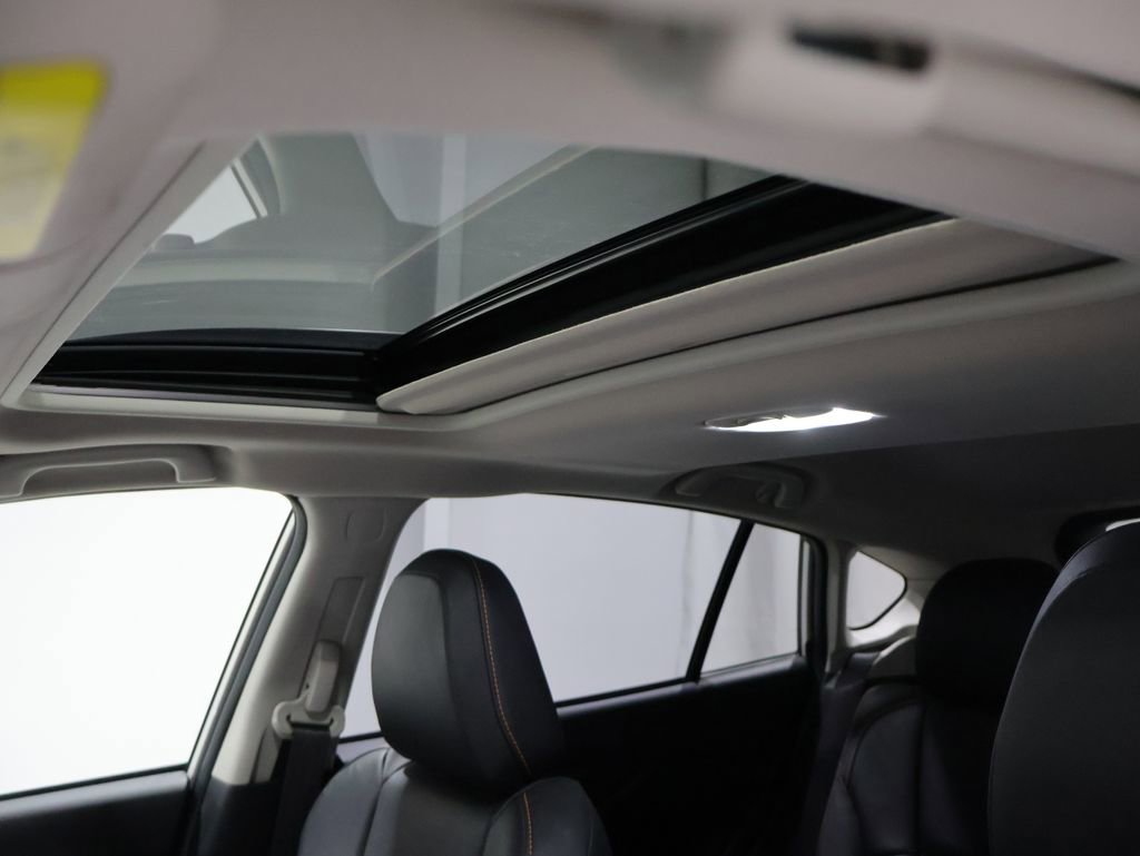 Used 2022 Subaru Crosstrek 2.5i Limited w/ Moonroof Package 1 image 10