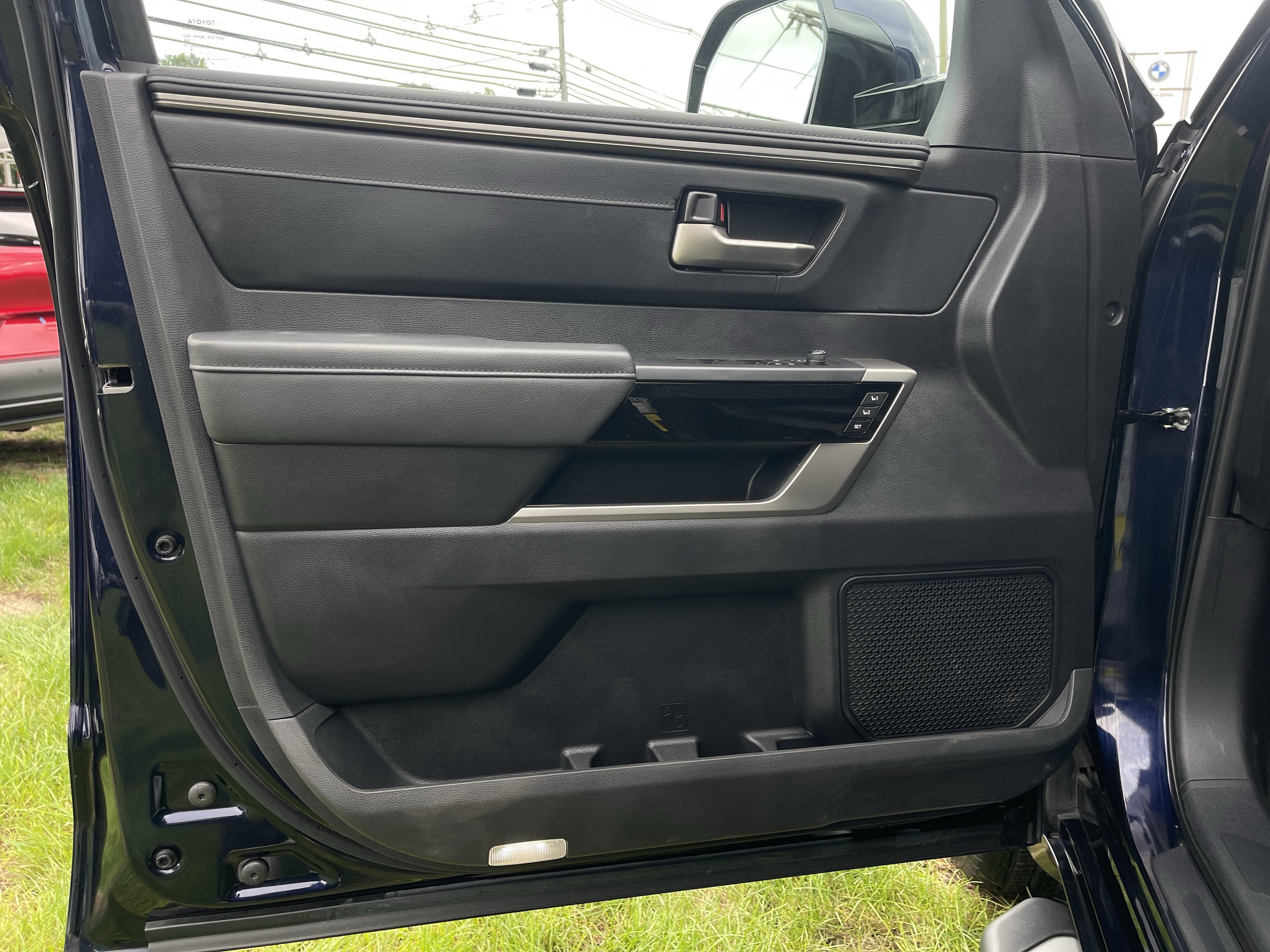 Used 2023 Toyota Tundra Limited AWD/4WD image 27