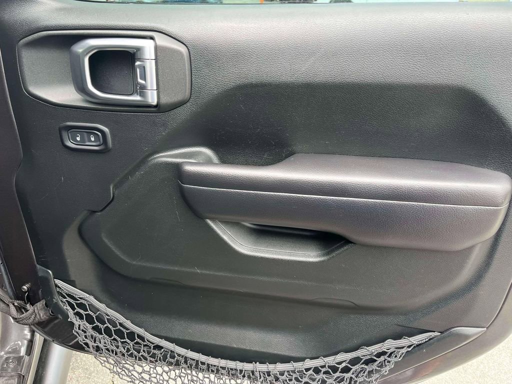 Used 2018 Jeep Wrangler Unlimited Sport S image 21