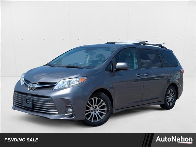 Used 2018 Toyota Sienna XLE