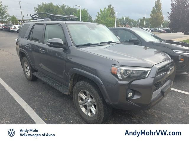 Used 2021 Toyota 4Runner SR5 Premium w/ Moonroof Package AWD/4WD image 2