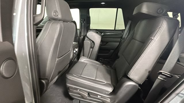 Used 2023 GMC Yukon Denali AWD/4WD image 25