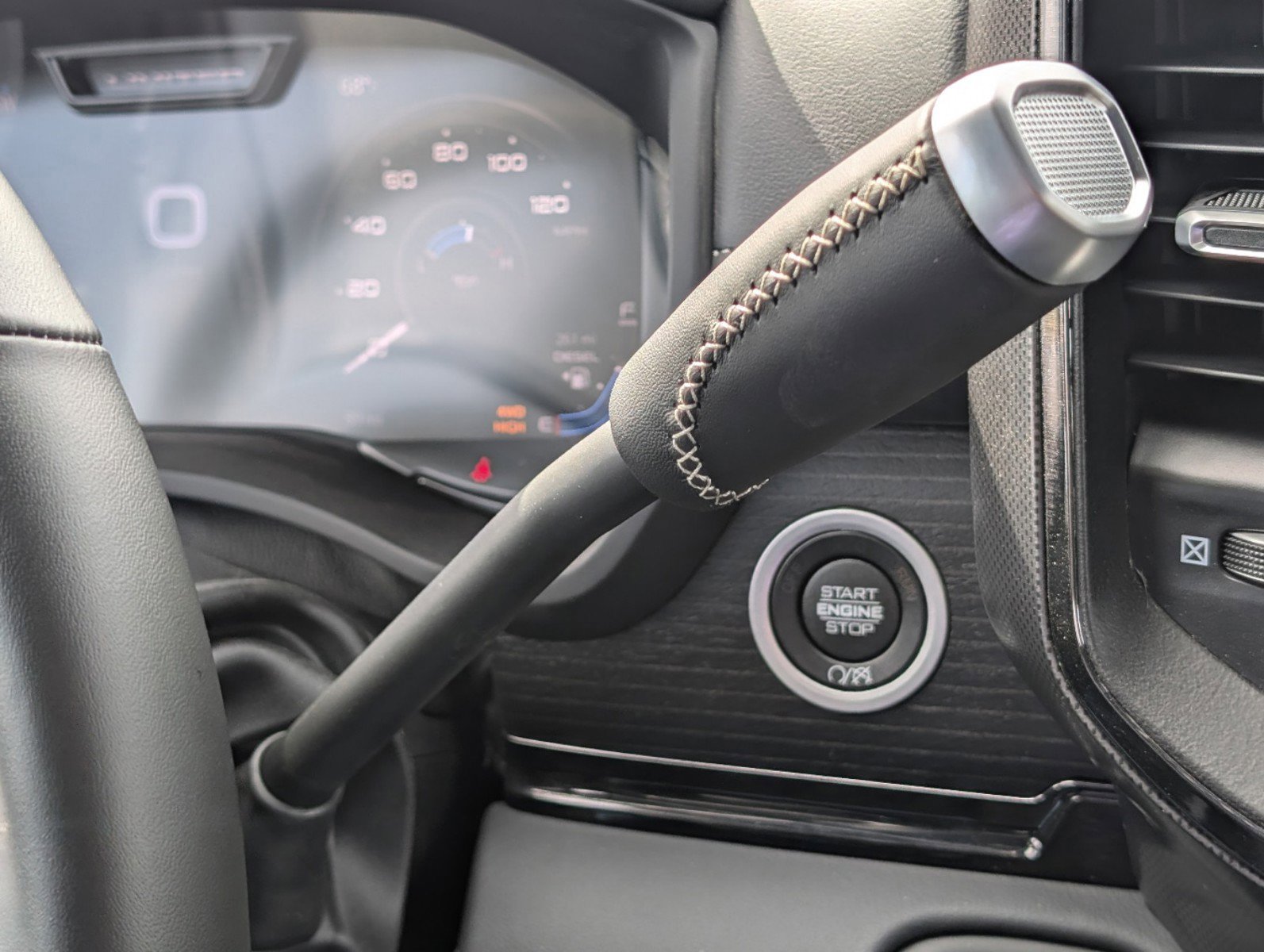 New 2024 RAM 2500 Limited image 24