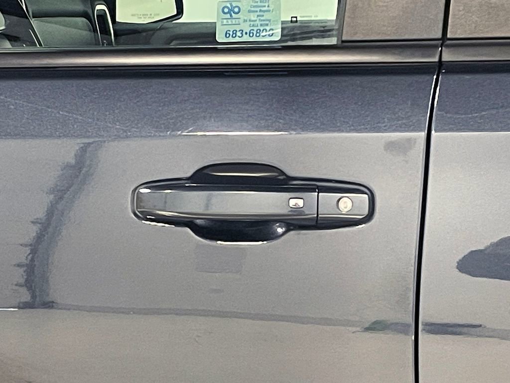 Used 2021 Chevrolet Silverado 1500 LT image 16