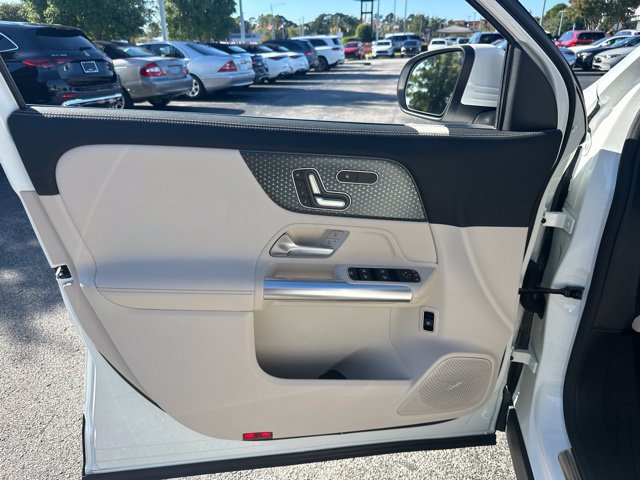 Used 2026 Mercedes-Benz GLA 250 image 22