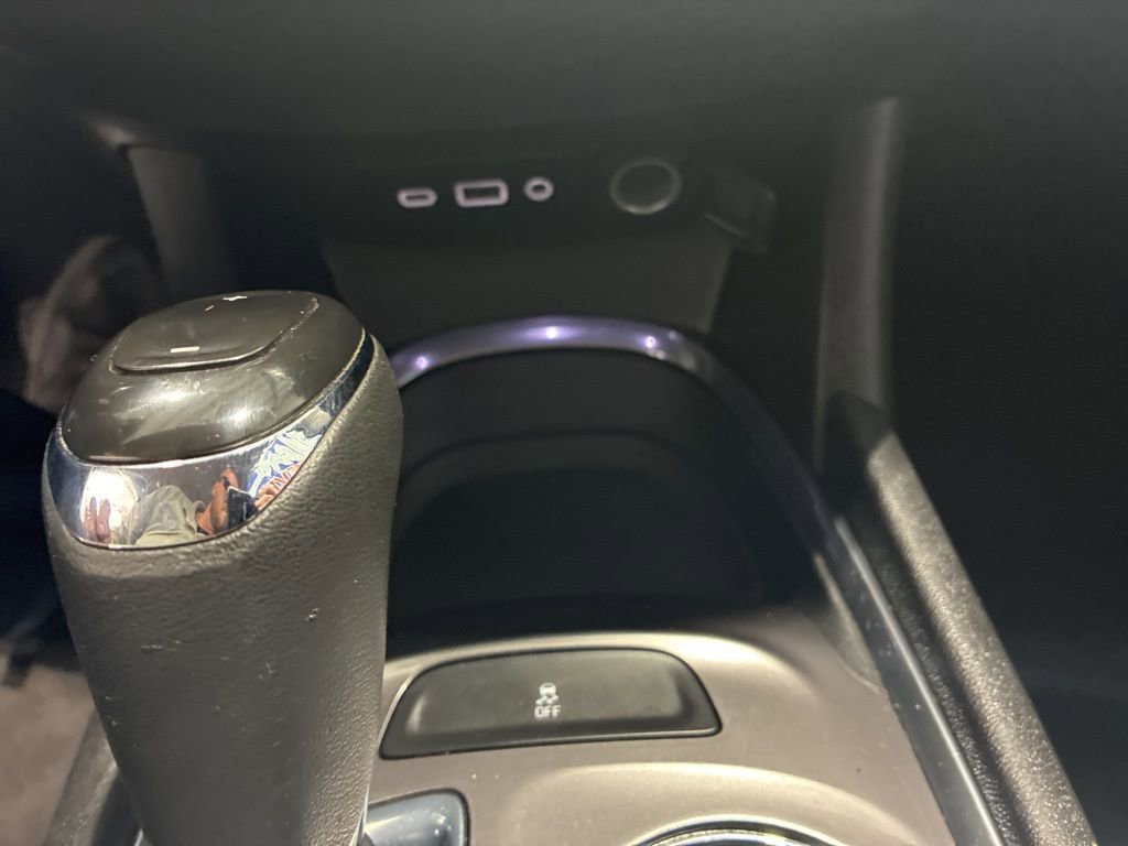 Used 2019 Chevrolet Malibu LT image 23