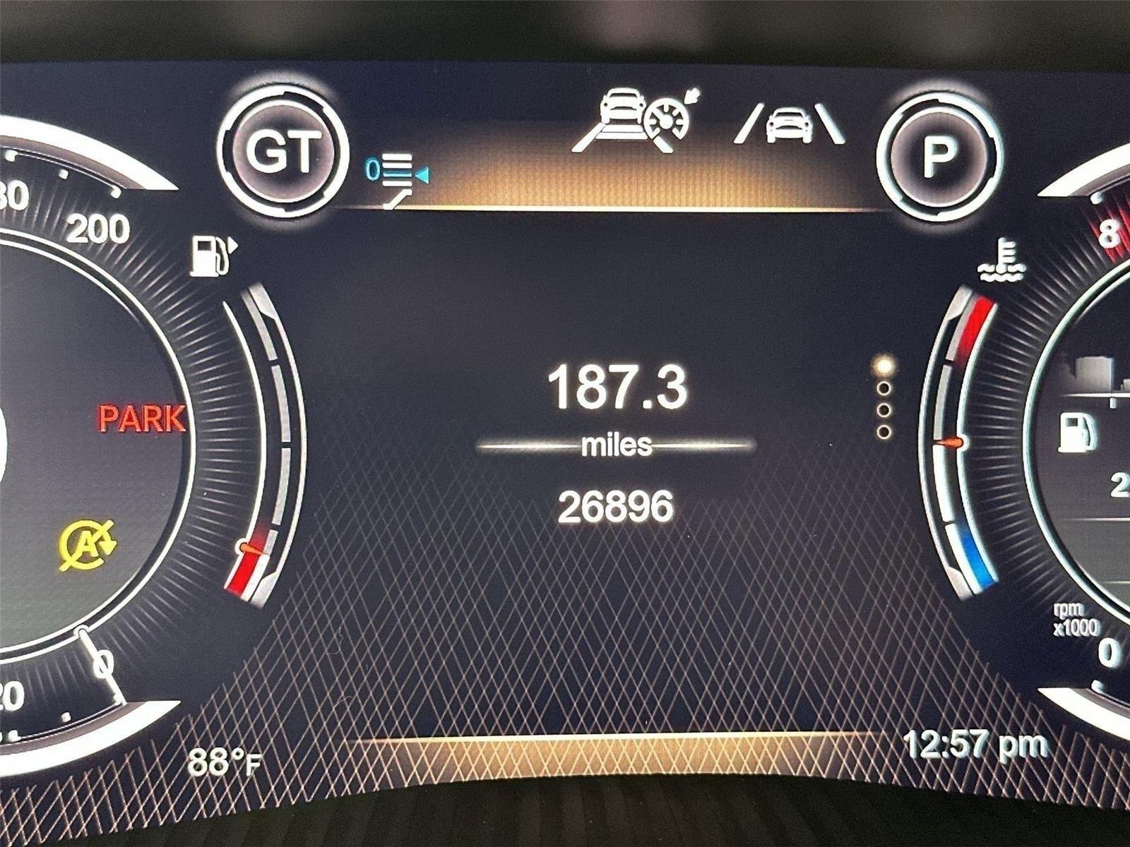 Used 2023 Aston Martin DBX AWD/4WD image 15