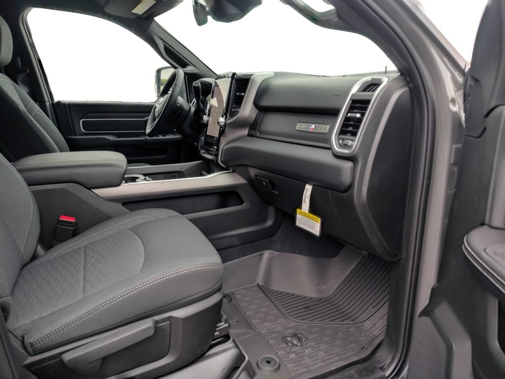 New 2026 RAM 3500 Lone Star AWD/4WD image 24