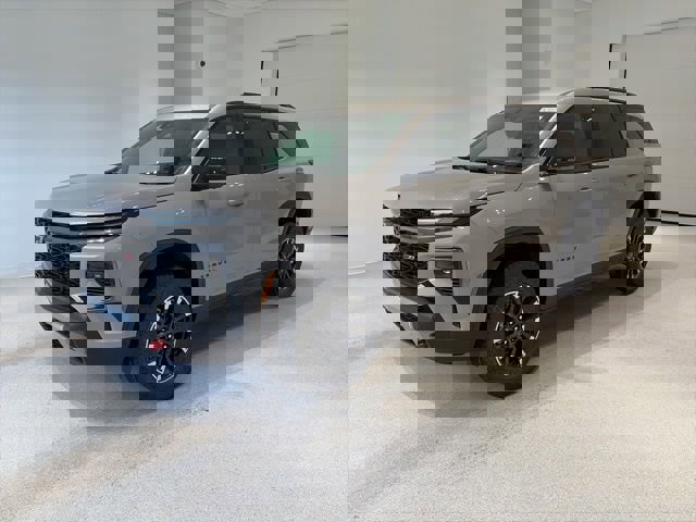 New 2026 Chevrolet Traverse Z71 w/ Driver Confidence Package image 3