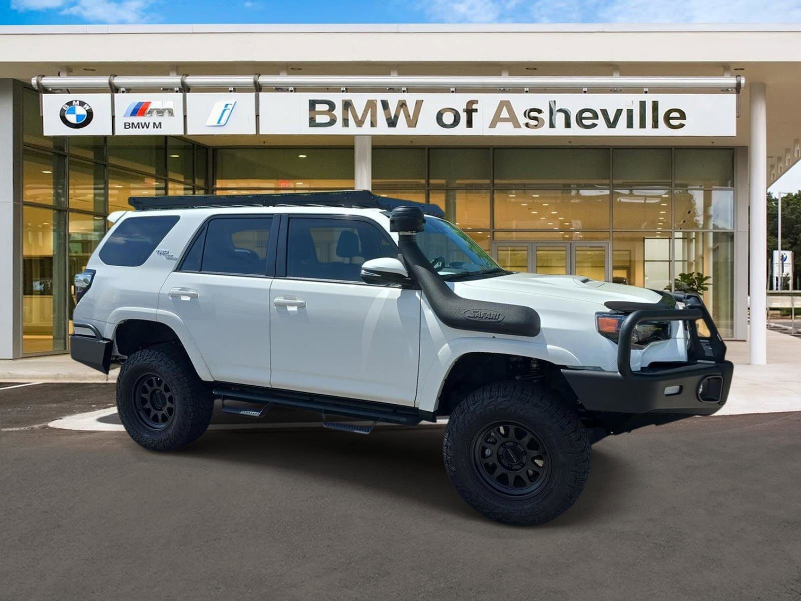 Used 2023 Toyota 4Runner TRD Off-Road Premium w/ Moonroof Package AWD/4WD image 1