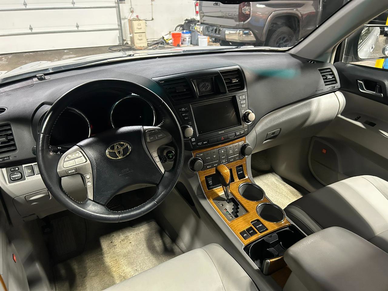 Used 2008 Toyota Highlander Limited AWD/4WD image 15