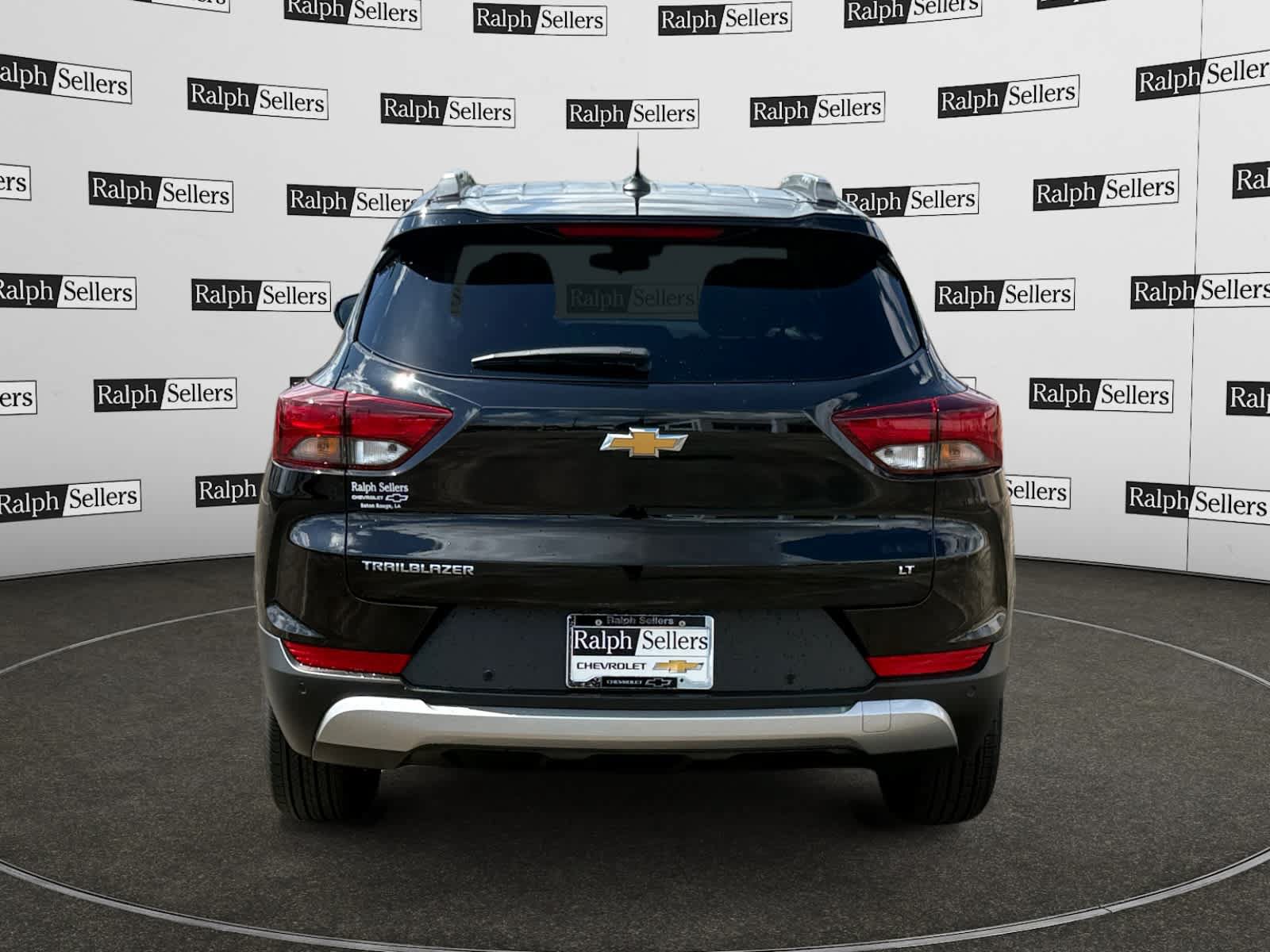 Used 2024 Chevrolet TrailBlazer LT w/ LT Cold Weather Package FWD image 5