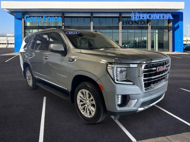 Used 2023 GMC Yukon SLT w/ SLT Premium Package RWD image 1