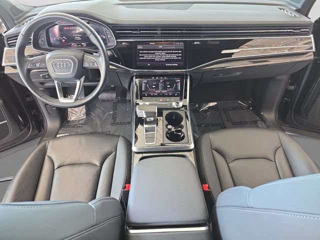 Used 2025 Audi Q7 3.0T Premium Plus AWD/4WD image 11