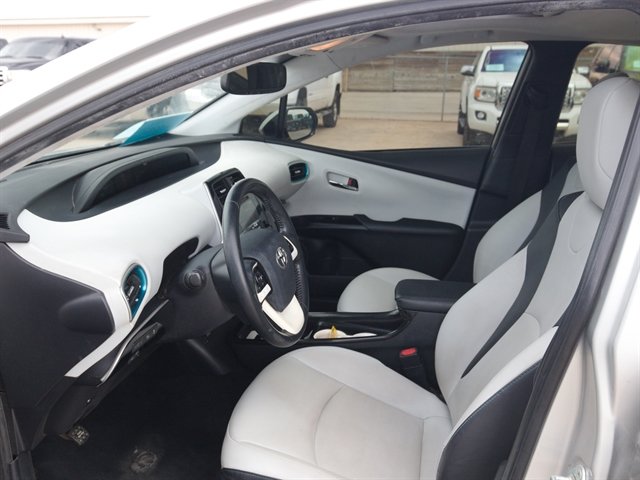 Used 2016 Toyota Prius Four w/ Advanced Technology Package FWD image 14