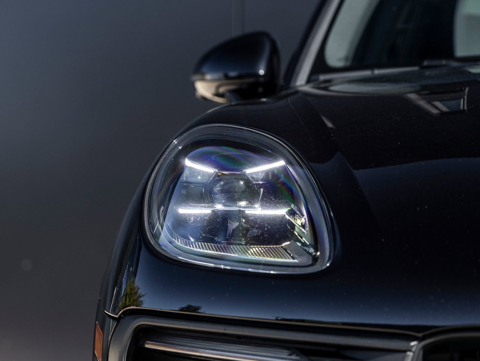 Certified 2023 Porsche Macan image 17