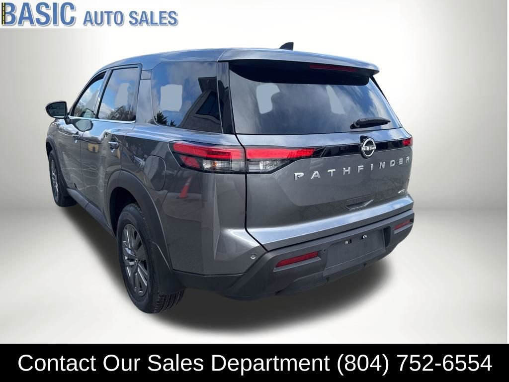 Used 2025 Nissan Pathfinder S image 8