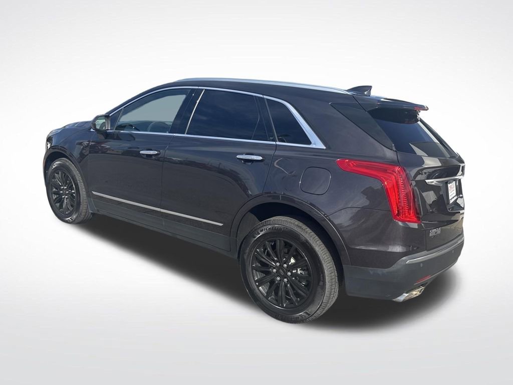 Used 2018 Cadillac XT5 Luxury w/ Driver Awareness Package AWD/4WD image 4