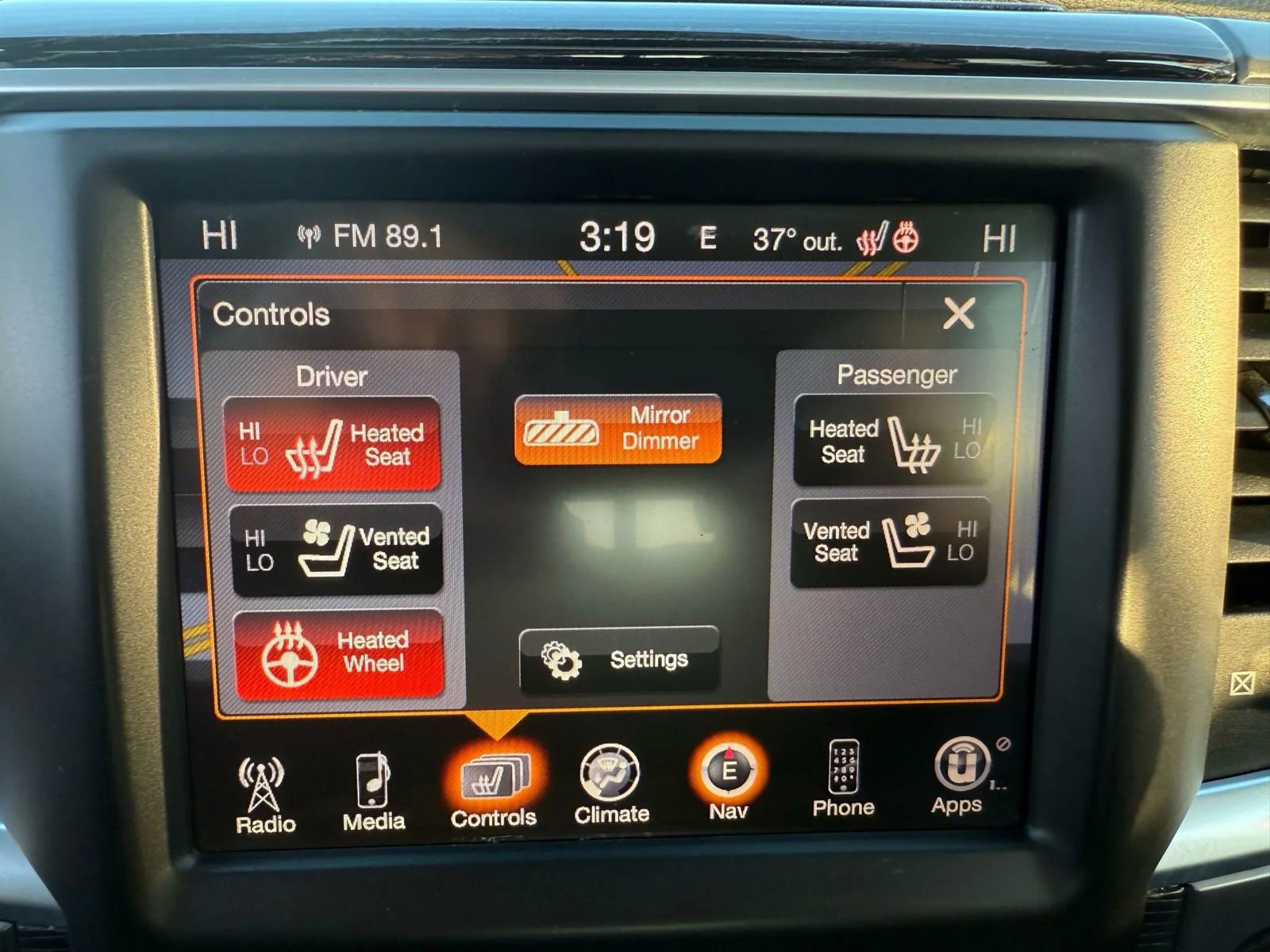 Used 2014 RAM 1500 Limited image 28