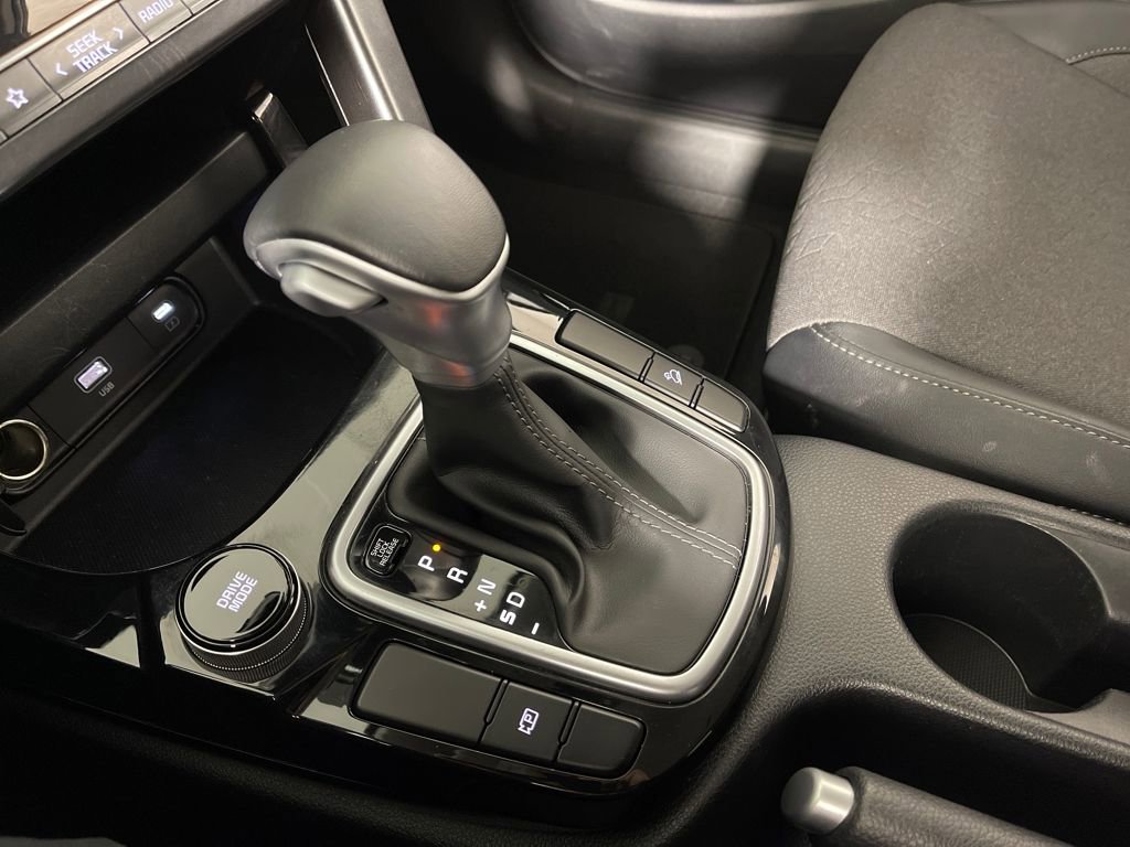 Used 2025 Kia Seltos S image 25