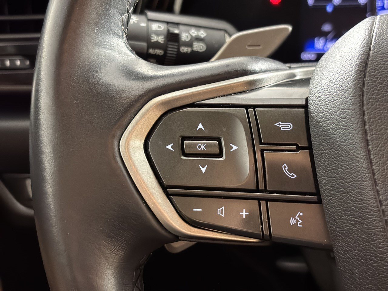Used 2022 Lexus NX 250 FWD w/ Towing Package (2000 Lbs) image 18